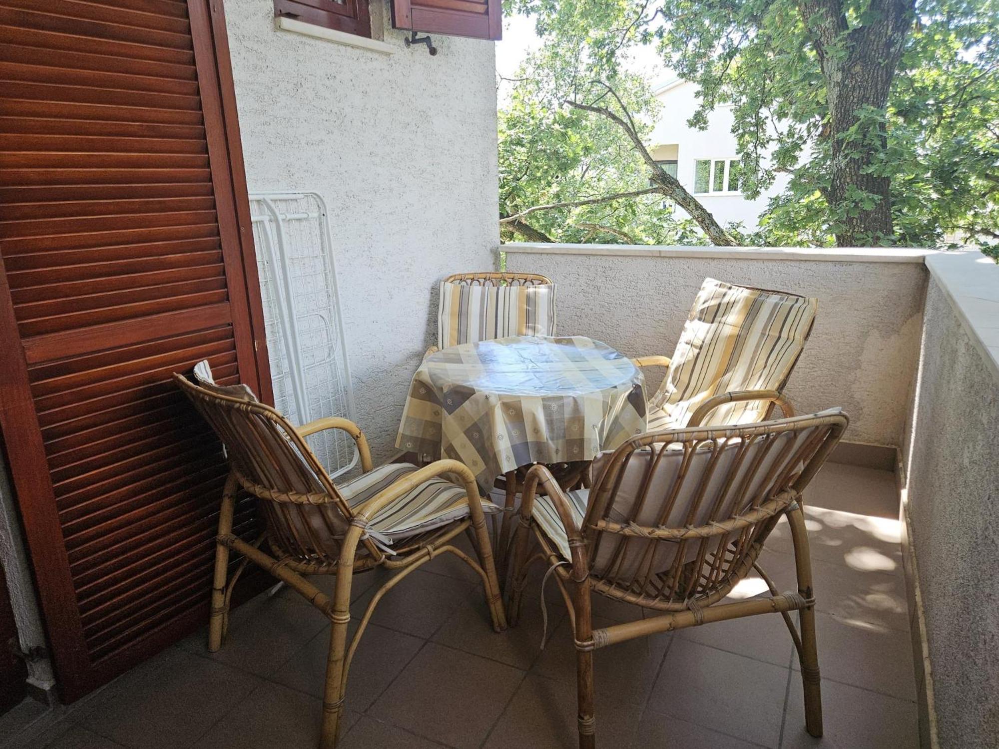 Apartment Ozren Malinska Esterno foto