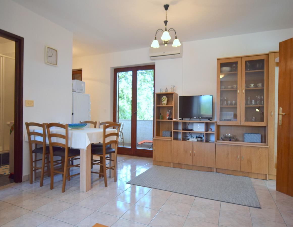 Apartment Ozren Malinska Esterno foto